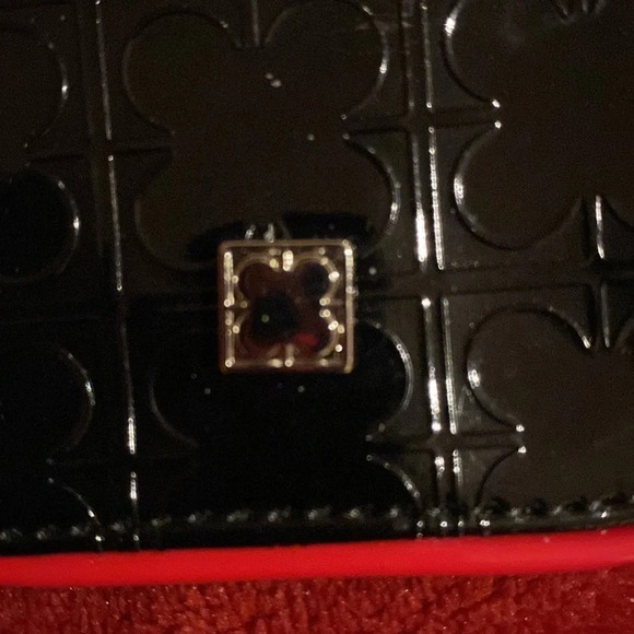 Luxury black  red trim clover embossed leather passport holder luggage tag set - Picture 9 of 10